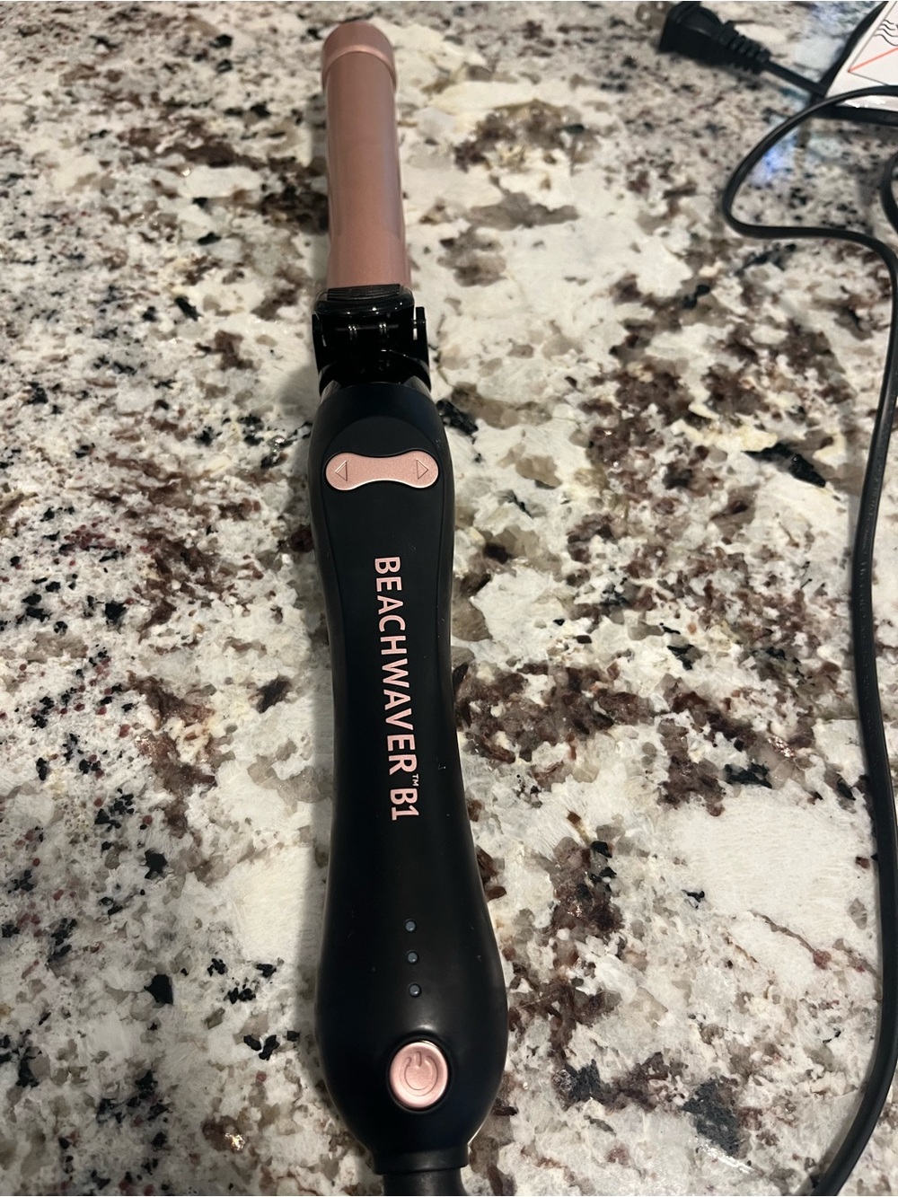 🎀 Like New! Beachwaver B1 Rose Gold Curling Iron